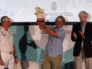 Entrega del primer premio “Juan Sebastián de Elcano” al navegante oceánico Alex Pella